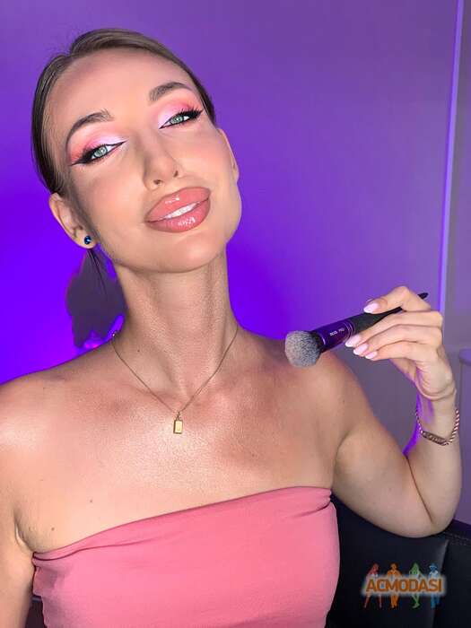 Дарья  Блюфарб фото №1823024. Загружено 09 Октября 2022