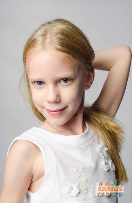 Алина Алексеевна Гладкова фото №1000374. Загружено 21 Февраля 2016