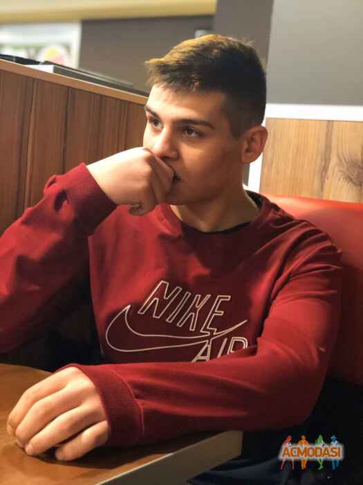 Элхан Русланович Алиев фото №1581447. Загружено 11 Марта 2020
