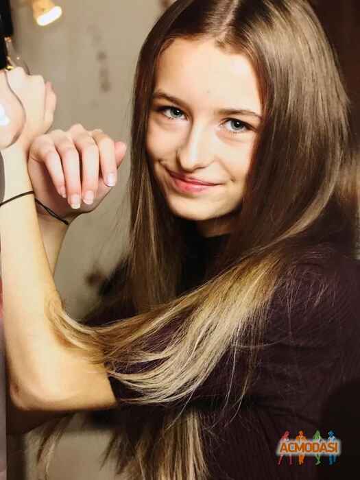 Алина   фото №1388758. Загружено 29 Октября 2018