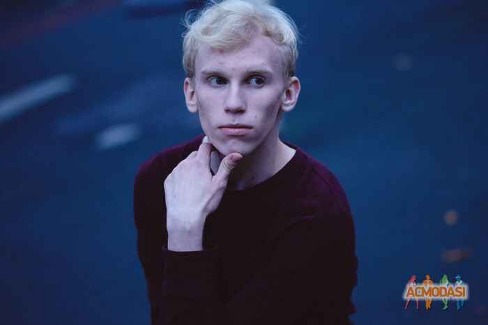 Никита  Владимирович фото №933894. Загружено 10 Октября 2015