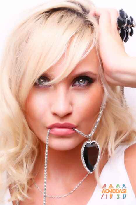 Ксения Константиновна Ковалева фото №648700. Загружено 07 Мая 2014