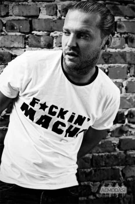 Гладкий Артем Викторович фото №142361. Загружено 03 Февраля 2012