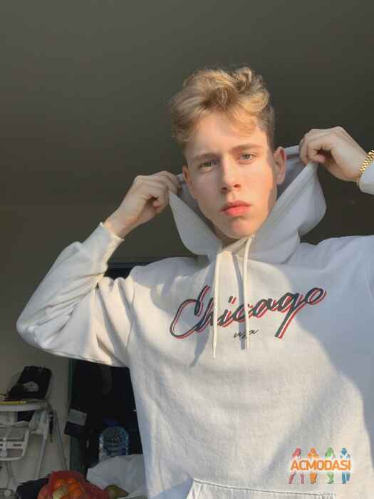 Максим Владимирович Пантелеев фото №1608840. Загружено 12 Июня 2020