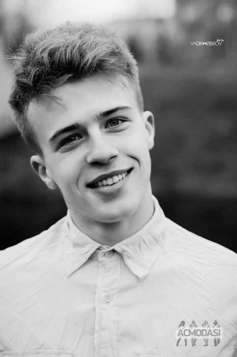 Роман Александрович Голуб фото №649949. Загружено 09 Мая 2014