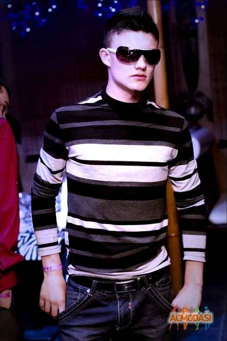 Вова  Каверзнев фото №767206. Загружено 06 Ноября 2014