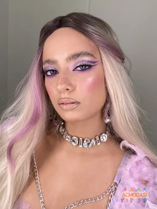 Полина  Чуприна фото №1869659. Загружено 03 Октября 2023