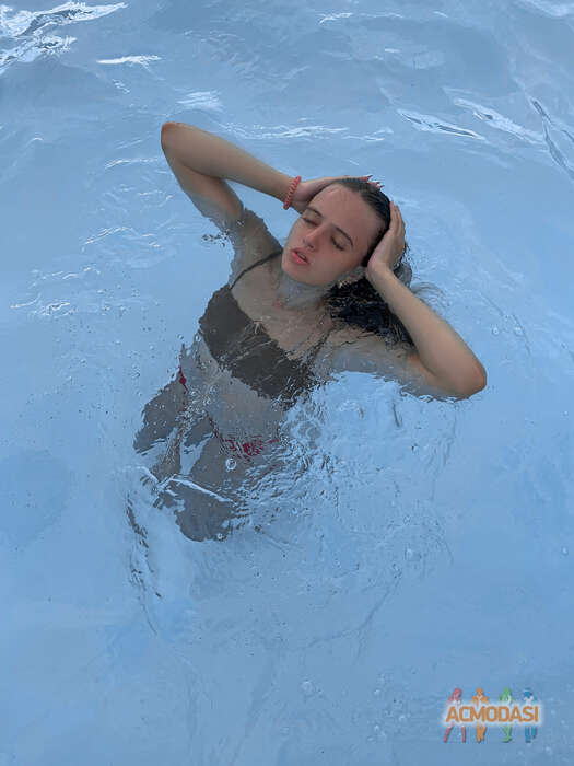 Арина  Блищенко фото №1746106. Загружено 01 Октября 2021