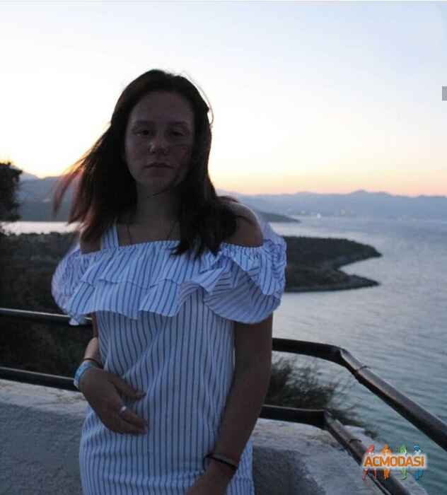 Алина Рустамовна Набиуллина фото №1501649. Загружено 20 Августа 2019