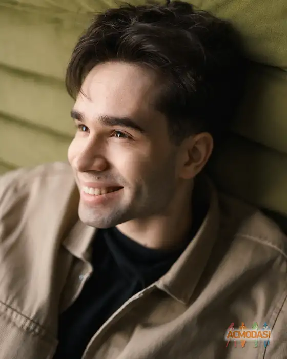 Максим  Богатырев фото №1939032. Загружено 18 Октября 2025