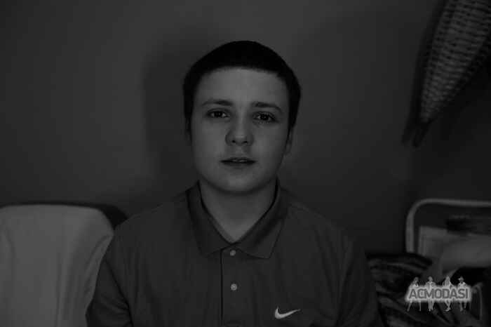 Артём Артурович Толстобров фото №434914. Загружено 25 Июня 2013