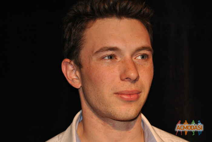 Сутыка  Денис фото №447362. Загружено 14 Июля 2013