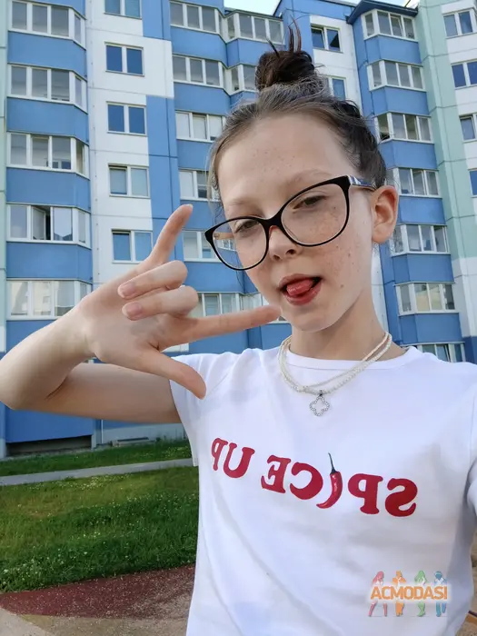 Ульяна  Паращенко фото №1931968. Загружено 22 Июля 2025