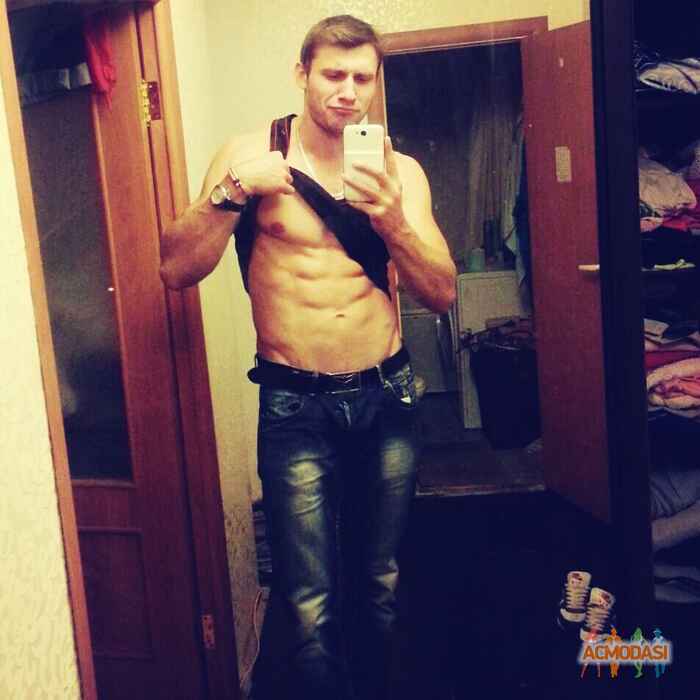 Дмитрий  Михайлович фото №817423. Загружено 09 Февраля 2015