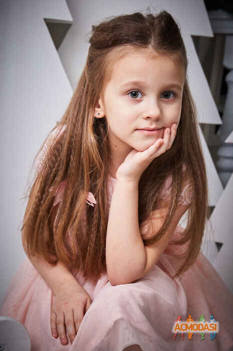 Арина   фото №1391242. Загружено 07 Ноября 2018