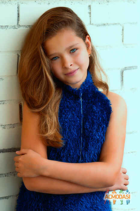 Мила  Петрова фото №940112. Загружено 17 Октября 2015