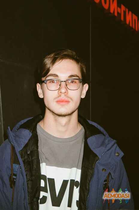 Ян   фото №1556673. Загружено 08 Января 2020