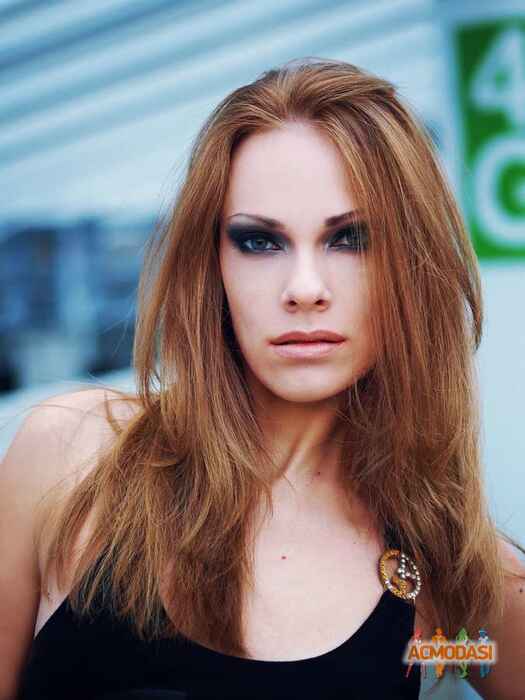 Nelly   фото №822727. Загружено 15 Февраля 2015