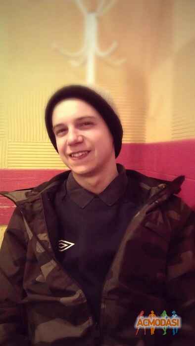 Максим  Игоревич фото №610485. Загружено 07 Марта 2014