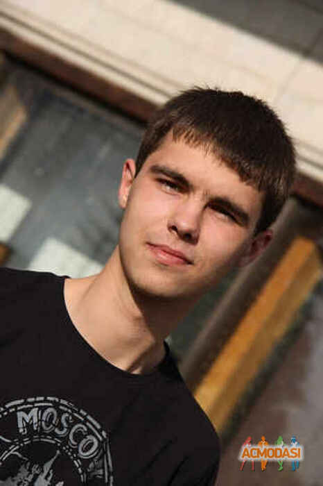 Максим Сергеевич Петряков фото №182418. Загружено 10 Апреля 2012