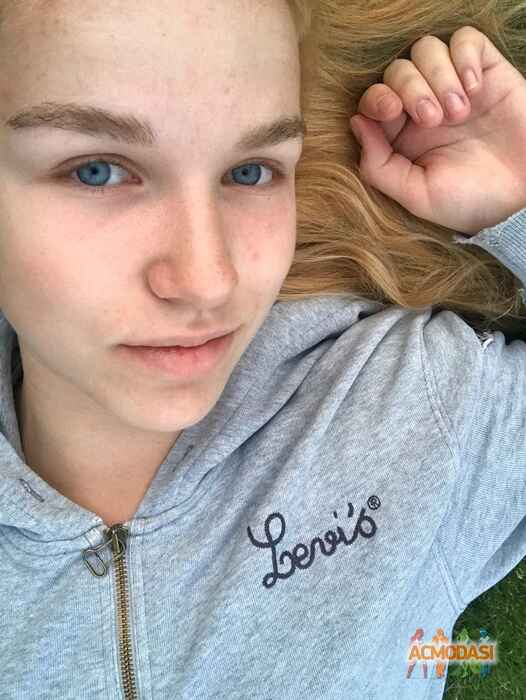 Полина Александровна Колесникова фото №1347358. Загружено 20 Июля 2018