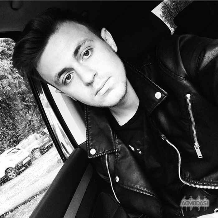 Максим  Владимирович фото №953014. Загружено 10 Ноября 2015