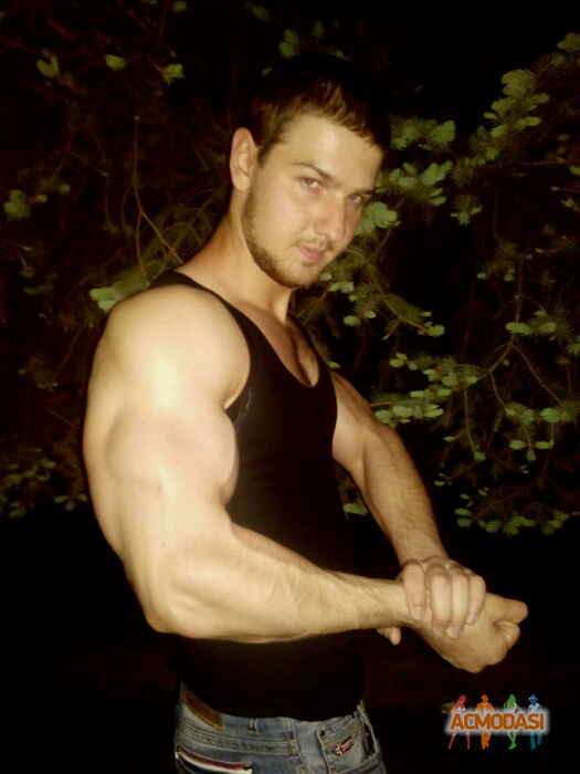 Евгений  Владимирович фото №784000. Загружено 02 Декабря 2014