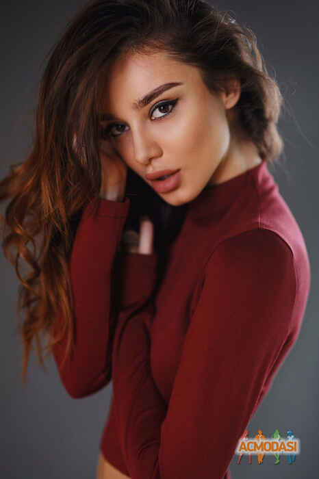 Amina   фото №1245252. Загружено 01 Ноября 2017