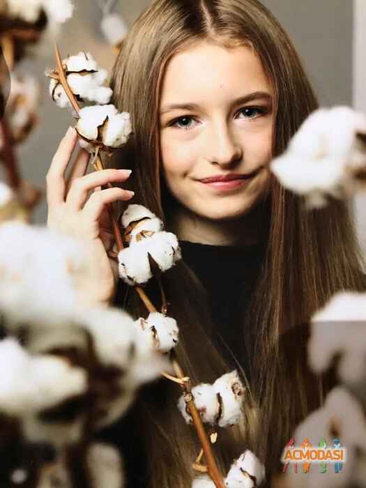 Алина   фото №1388759. Загружено 29 Октября 2018