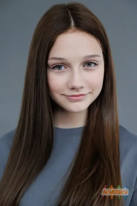 Злата Евгеньевна Сайфиева фото №1942569. Загружено 28 Ноября 2025