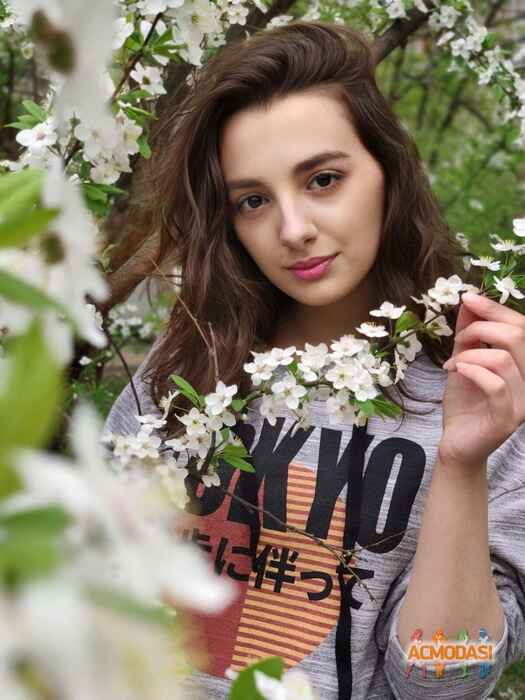 Eru  NK фото №1458563. Загружено 15 Мая 2019