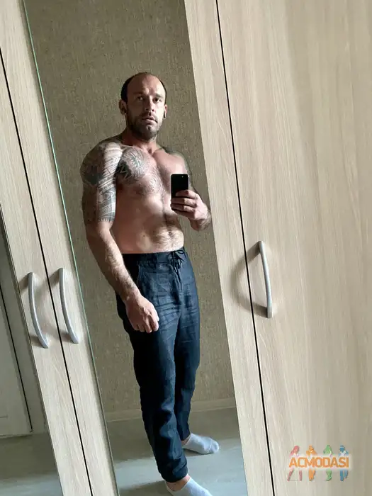 Станислав  Арутюнян фото №1944403. Загружено 31 Декабря 2025