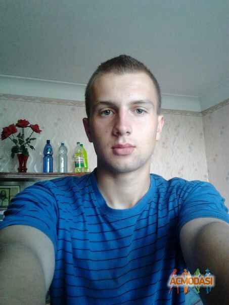 Макс   фото №883781. Загружено 08 Июля 2015