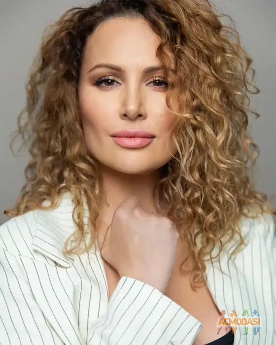 Elena  Mironova фото №1900723. Загружено 16 Июля 2024