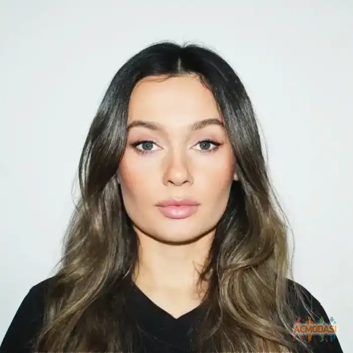 Elena   фото №1940744. Загружено 06 Ноября 2025