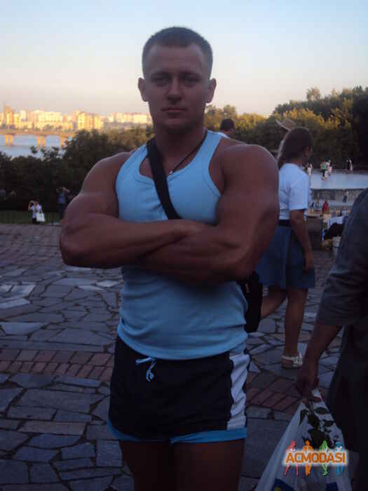 Владислав Николаевич Николаенко фото №203938. Загружено 26 Мая 2012