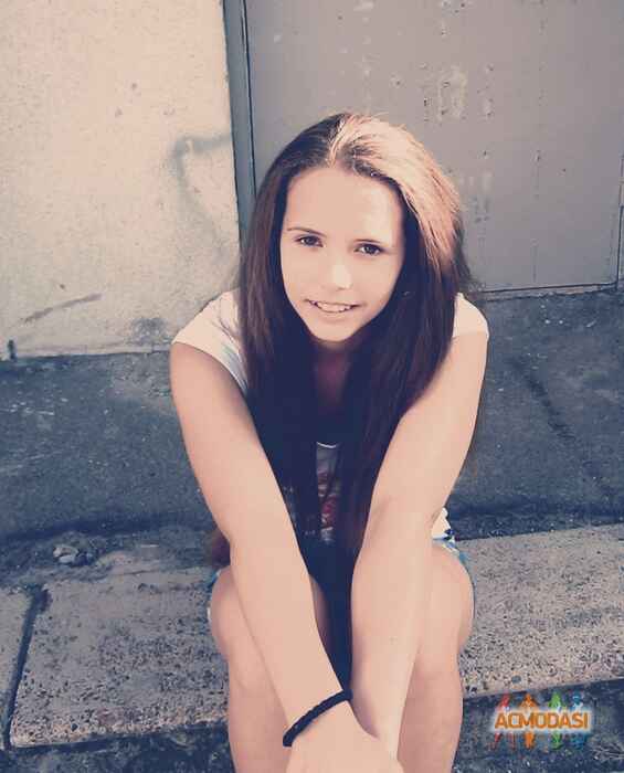 Сашка  Ледовская фото №491894. Загружено 15 Сентября 2013