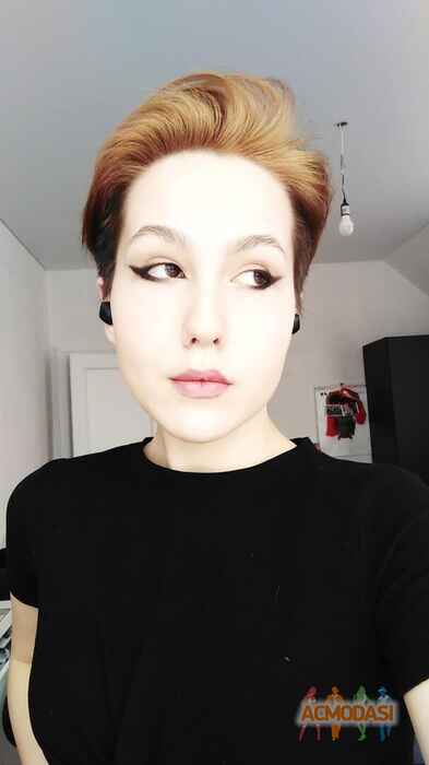 каролина  искакова фото №1695623. Загружено 31 Марта 2021