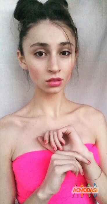 Лиза Андреевна Брабец фото №1025339. Загружено 15 Апреля 2016