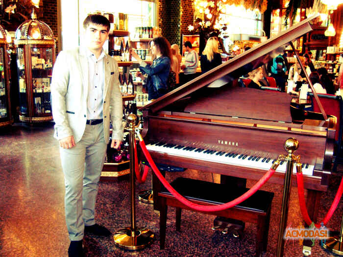 Казбек Борисович Усманов фото №266526. Загружено 07 Октября 2012