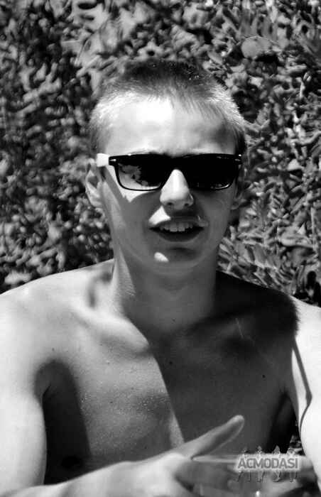 Дмитрий волканов биография и личная жизнь Дмитрий Вадимович Волканов, 27 лет, Актёр 149890 - ACMODASI