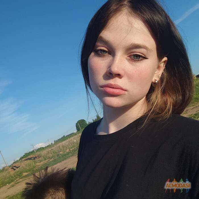 Настя  Захарова фото №1799864. Загружено 06 Июня 2022