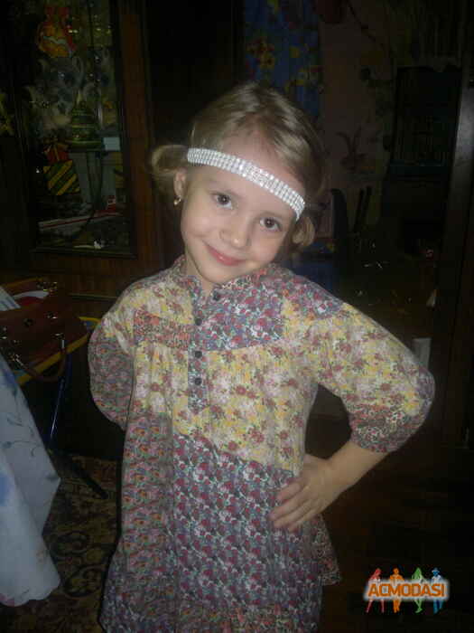 Полина   фото №768855. Загружено 09 Ноября 2014