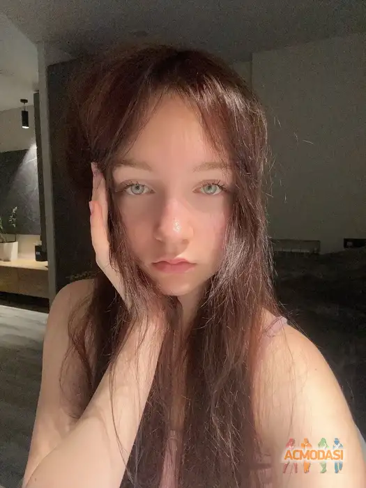 Ангелина  Кравцова фото №1942726. Загружено 01 Декабря 2025