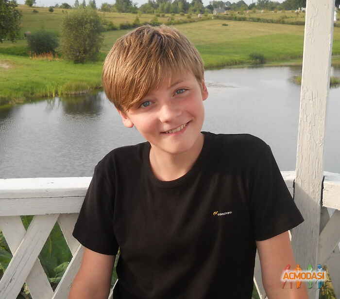 Евгений  Викторович фото №180418. Загружено 07 Апреля 2012