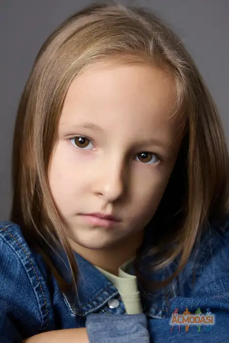 Амелия  Лунина фото №1939744. Загружено 28 Октября 2025