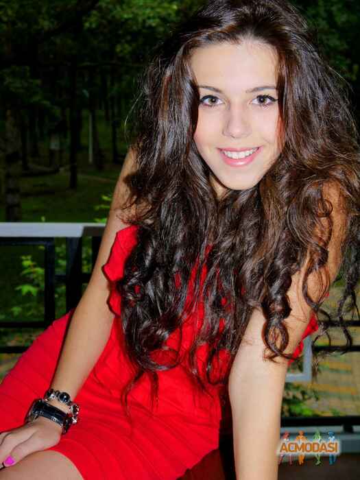 Эллина Андреевна Лукина фото №304670. Загружено 06 Декабря 2012