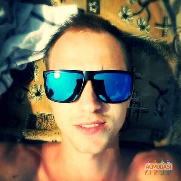 Артём   фото №1489240. Загружено 22 Июля 2019