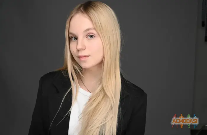 Лена  Зубкова фото №1924578. Загружено 12 Апреля 2025