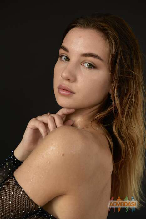 Златия  Нечаева фото №1816095. Загружено 25 Августа 2022